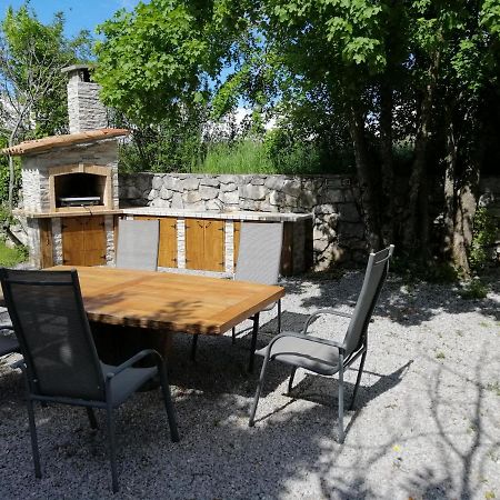 Apartma Louis Dutovlje Eksteriør billede